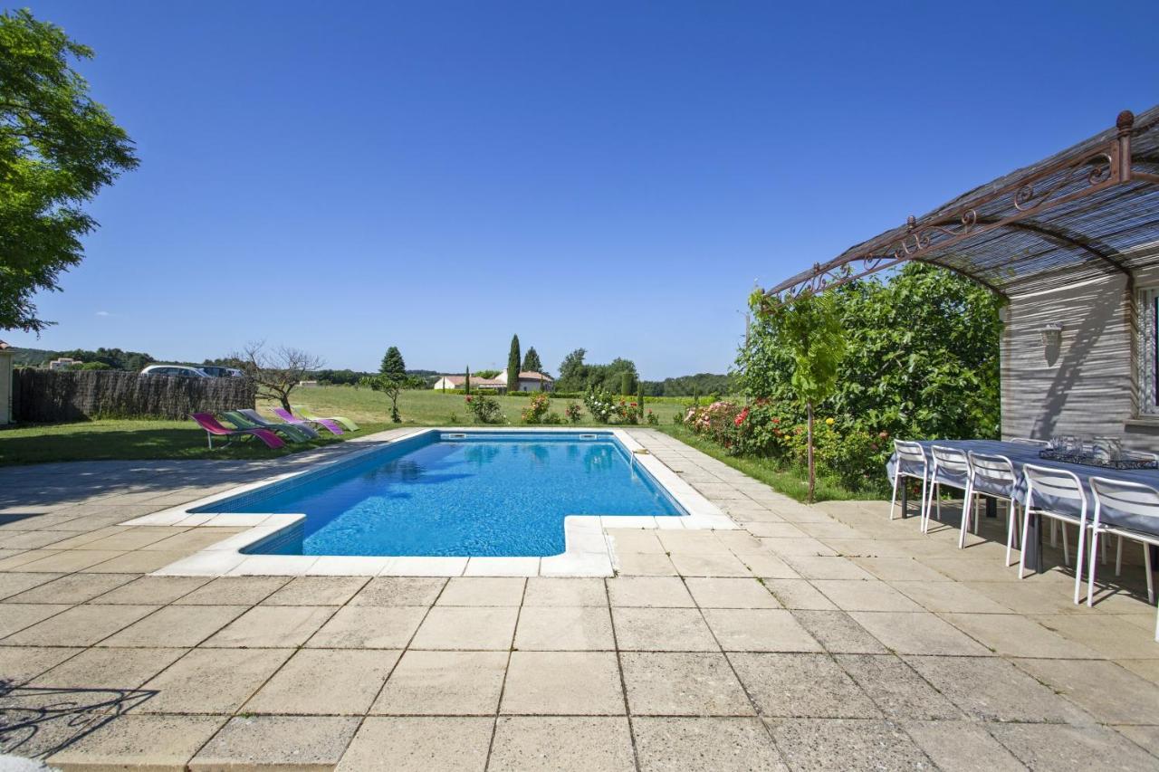 Villa Charmante A La Tour-D'Aigues Avec Piscine Privee Екстериор снимка