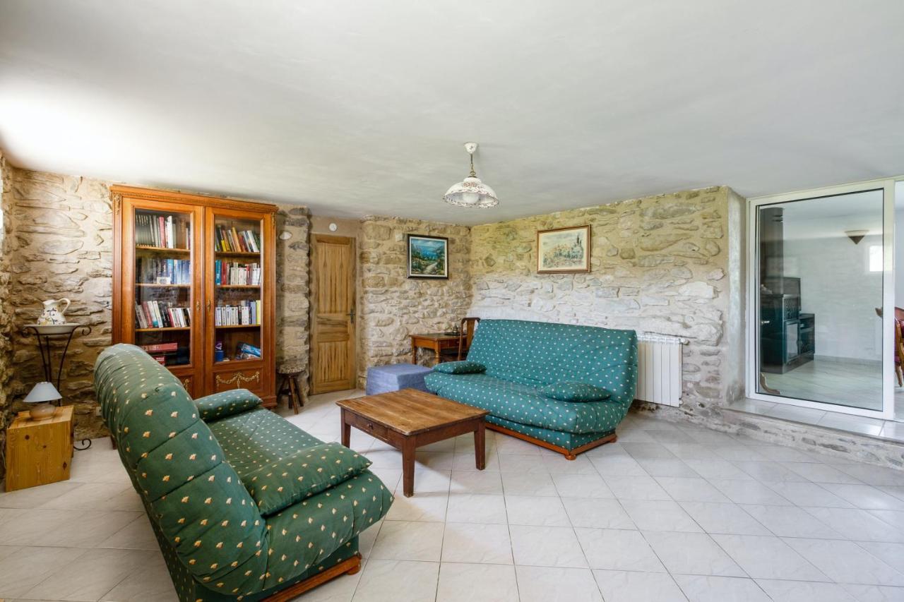 Villa Charmante A La Tour-D'Aigues Avec Piscine Privee Екстериор снимка