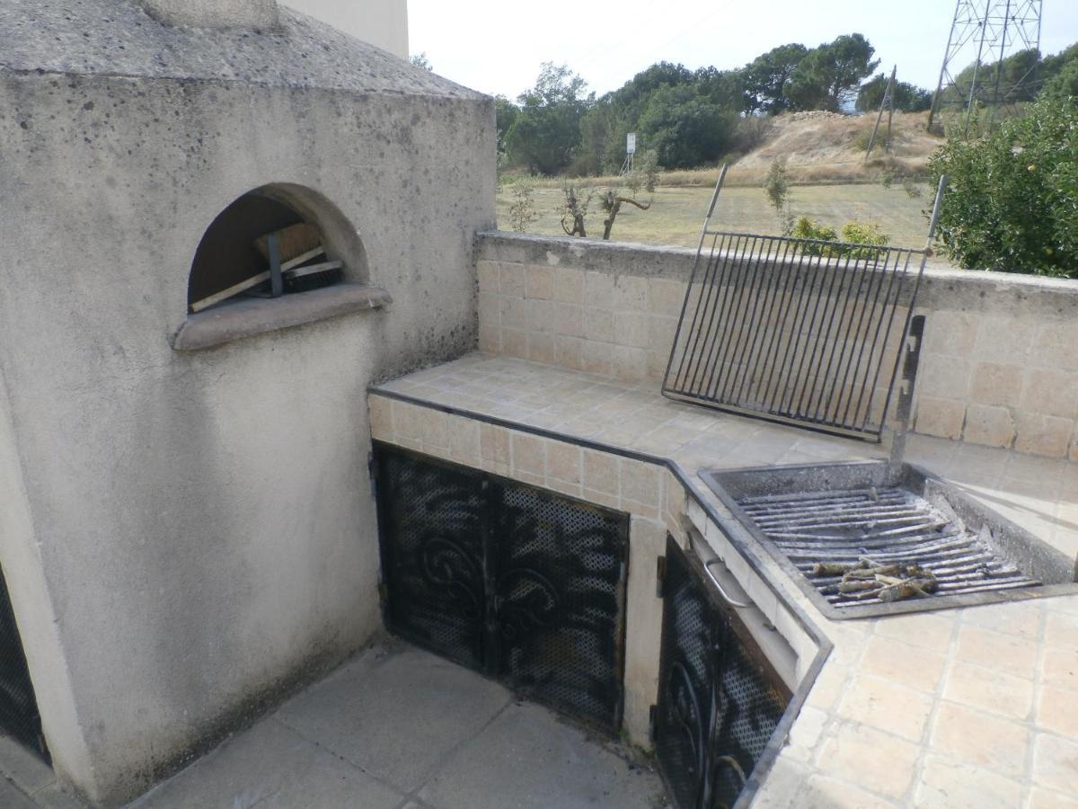 Villa Charmante A La Tour-D'Aigues Avec Piscine Privee Екстериор снимка